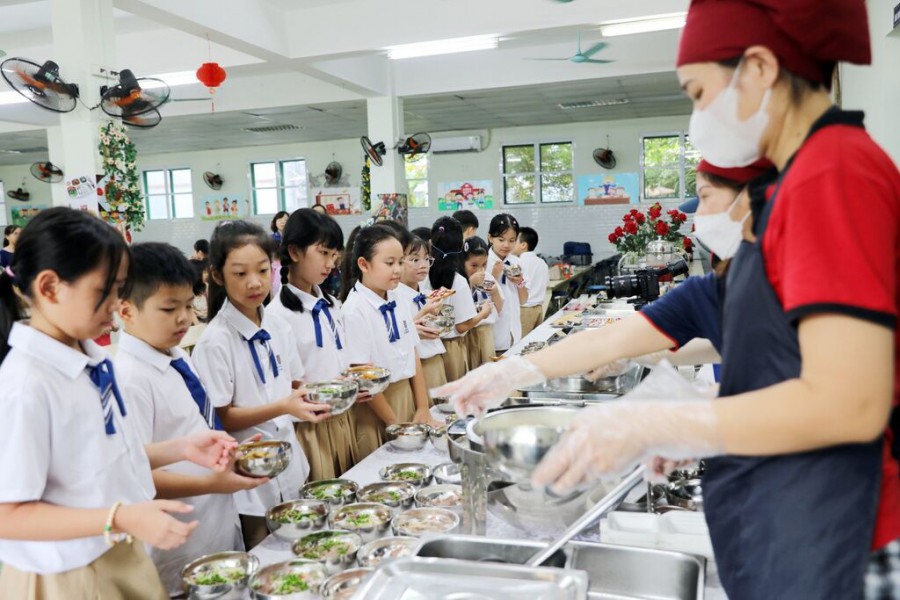 THÔNG BÁO Tiếp nhận hồ sơ cung cấp thực phẩm Bán trú 2026 - 2027
